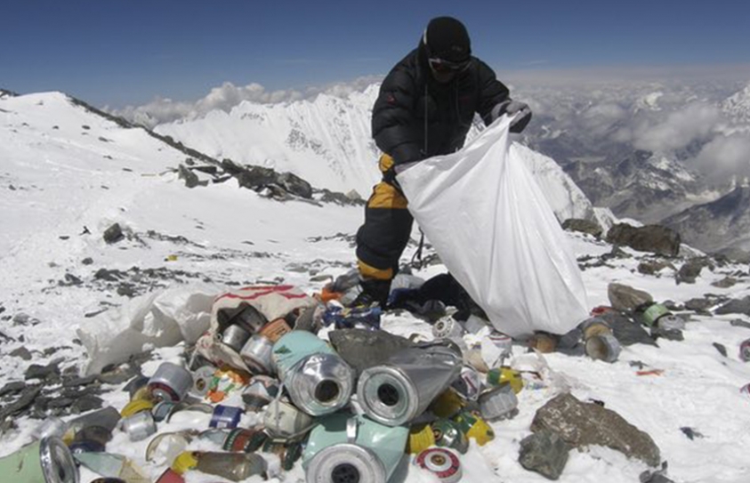 Climbers Prepare For Clean-Up Mission On Mount Everest 