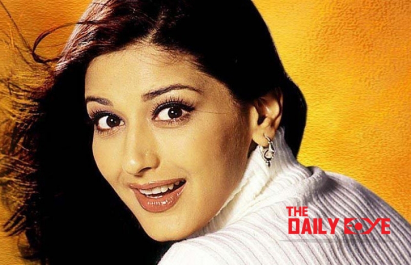 Friendship Day Special: #SwitchOnTheSunshine like Sonali Bendre